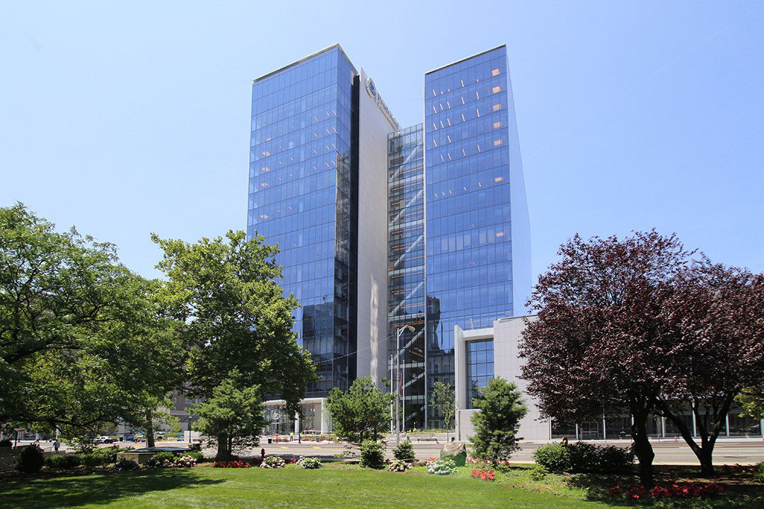 PNC Bank Tower Entrance At Prudential Center - Newark, NJ …